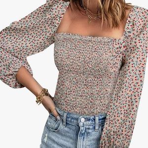Puff sleeve blouse